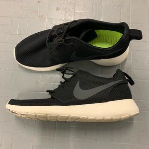 Roshe One Anthracite